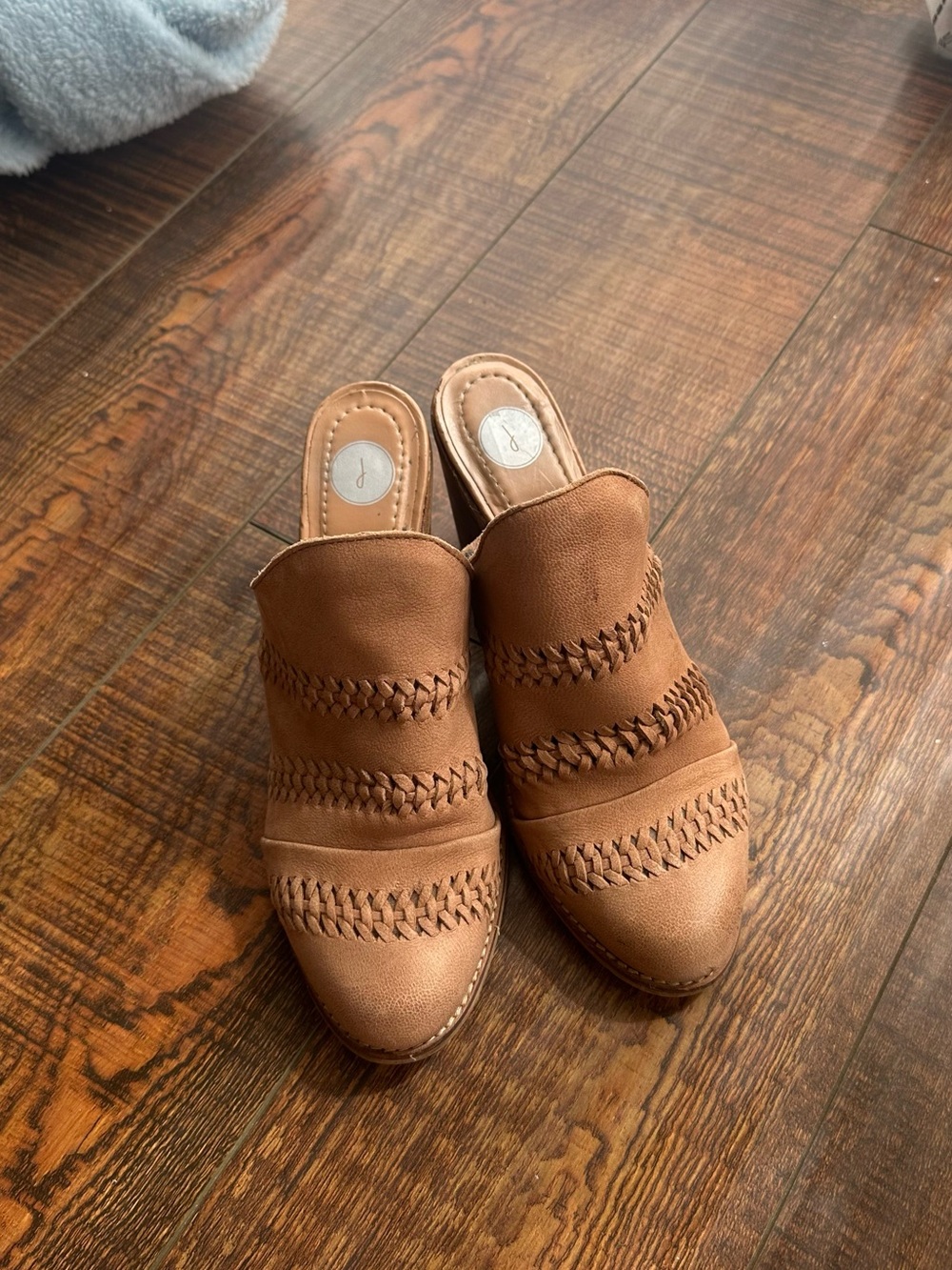 Journee Signature Huntly Genuine Leather Whipstitch Western Mules